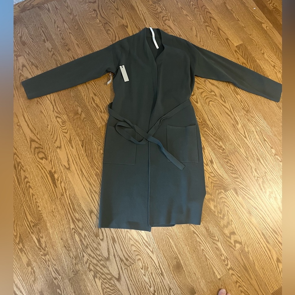 The Group by Babaton Green Sweater - Medium